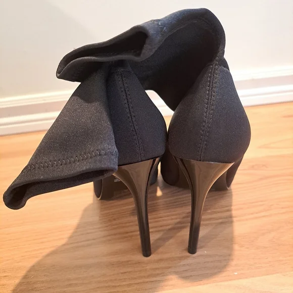 High heels - Picture 2 of 3